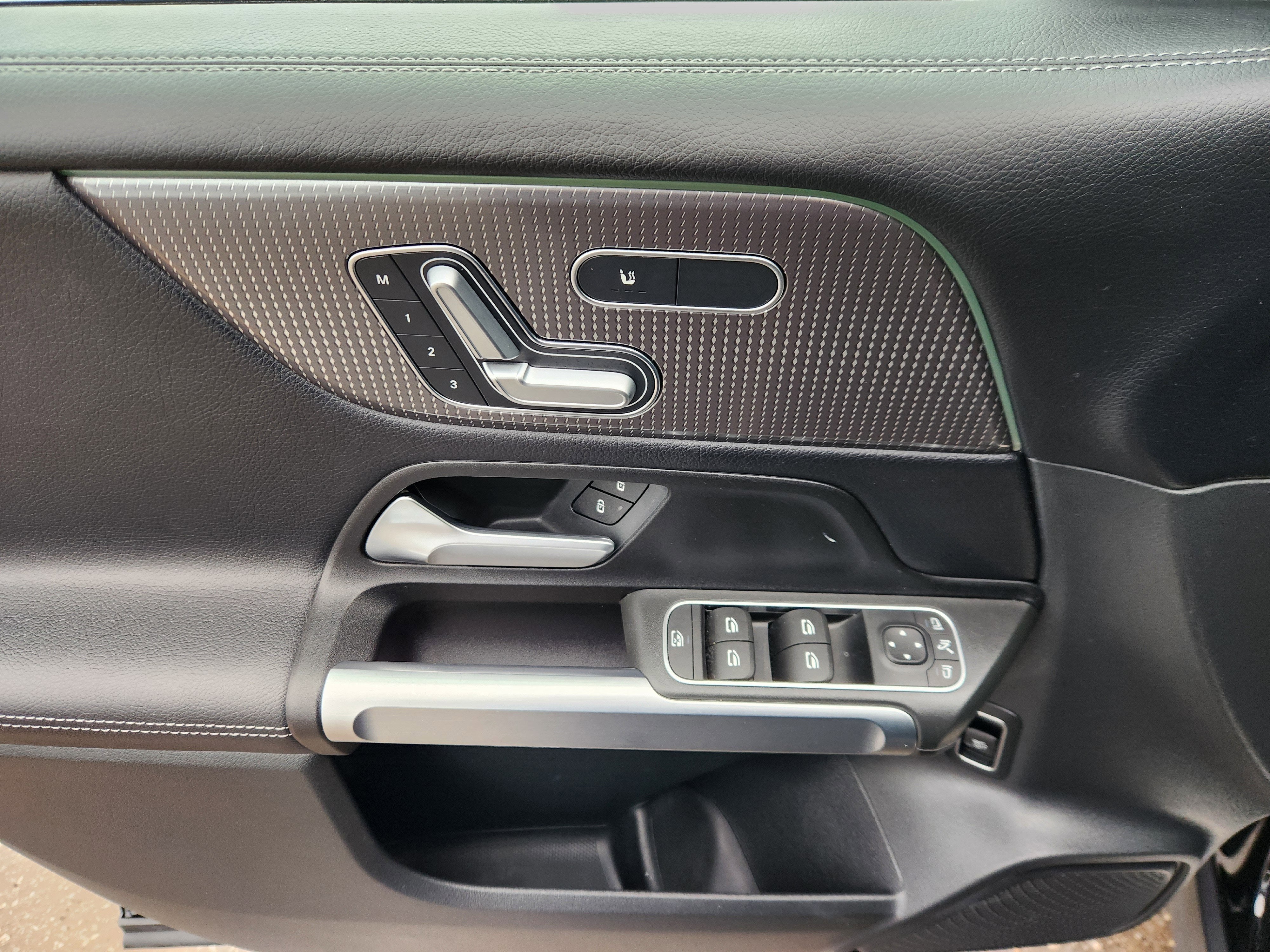 2023 Mercedes-Benz GLB GLB 250