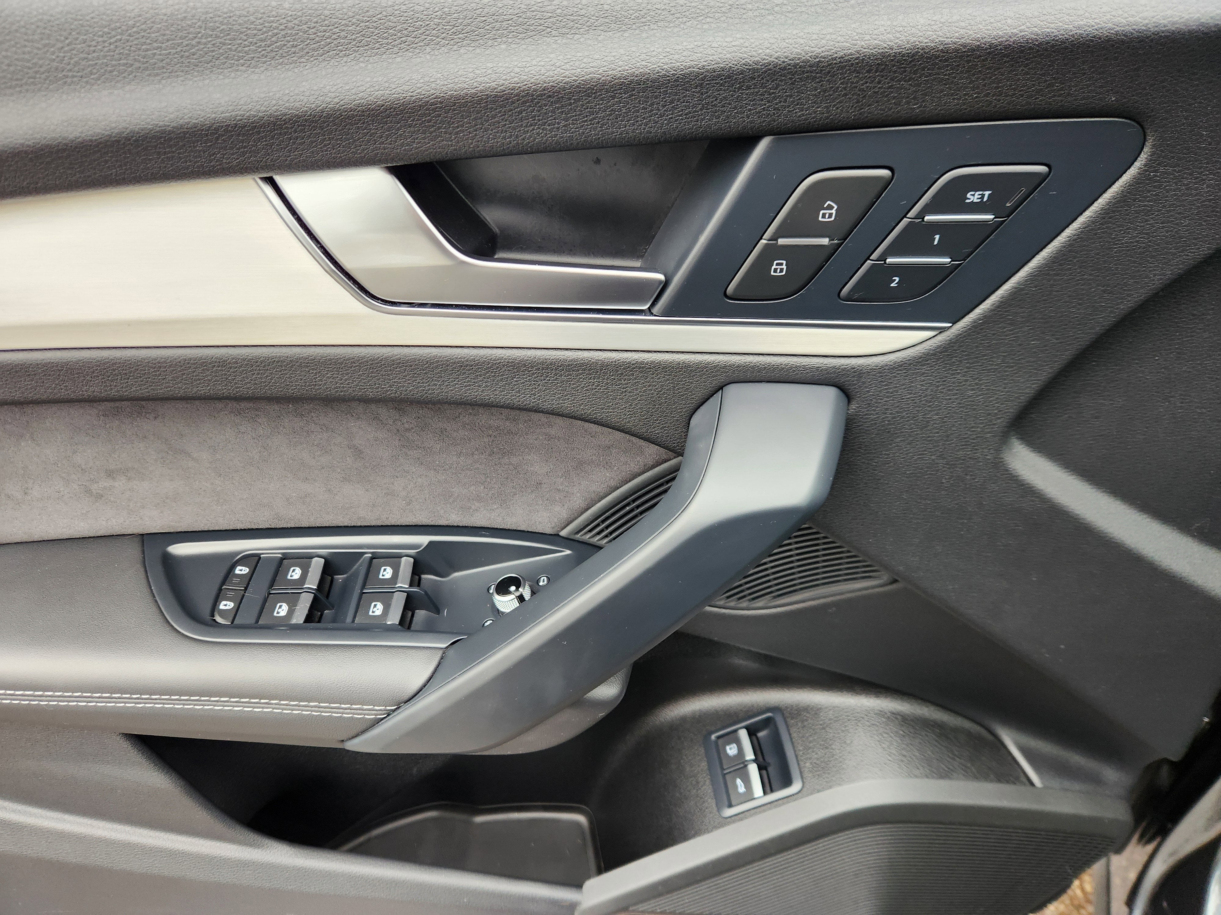 2024 Audi Q5 S line Premium Plus