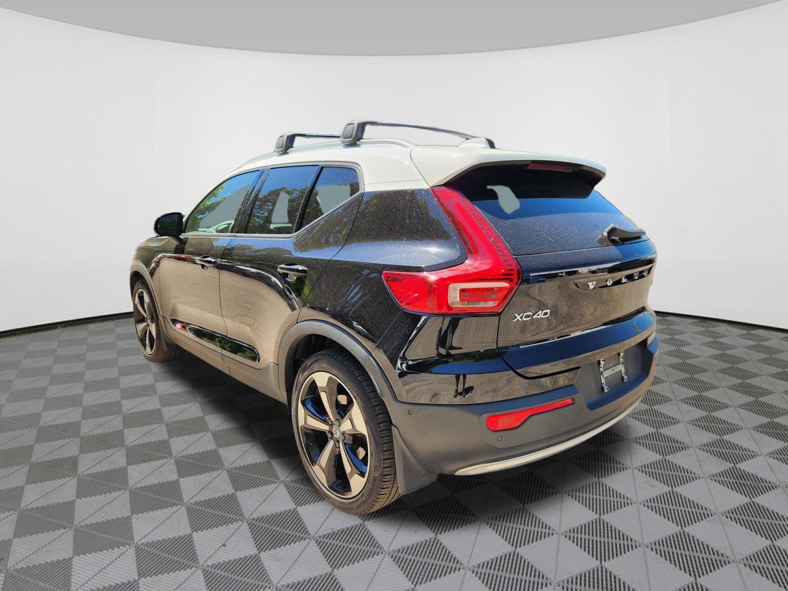 2019 Volvo XC40 Momentum
