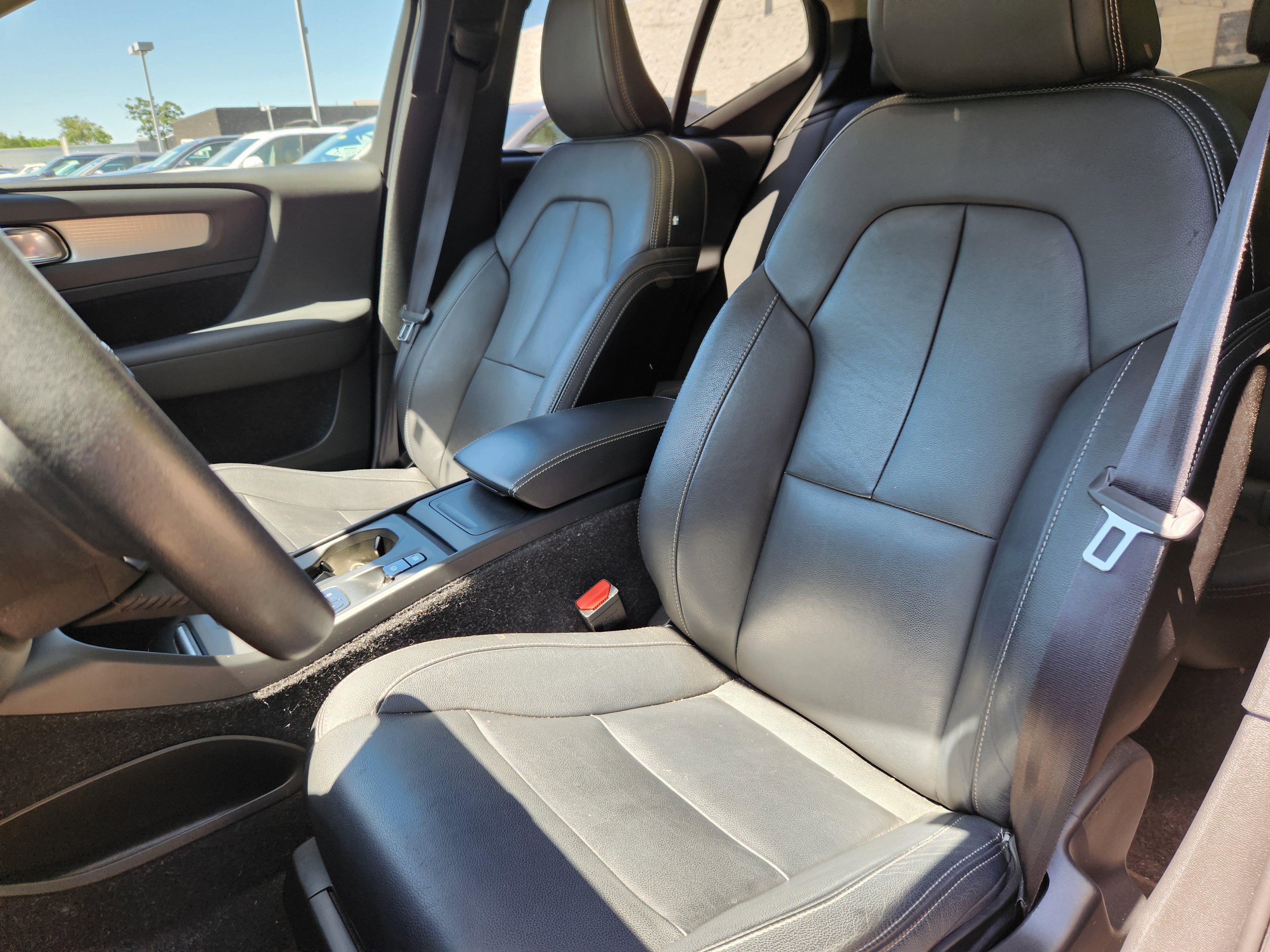 2019 Volvo XC40 Momentum