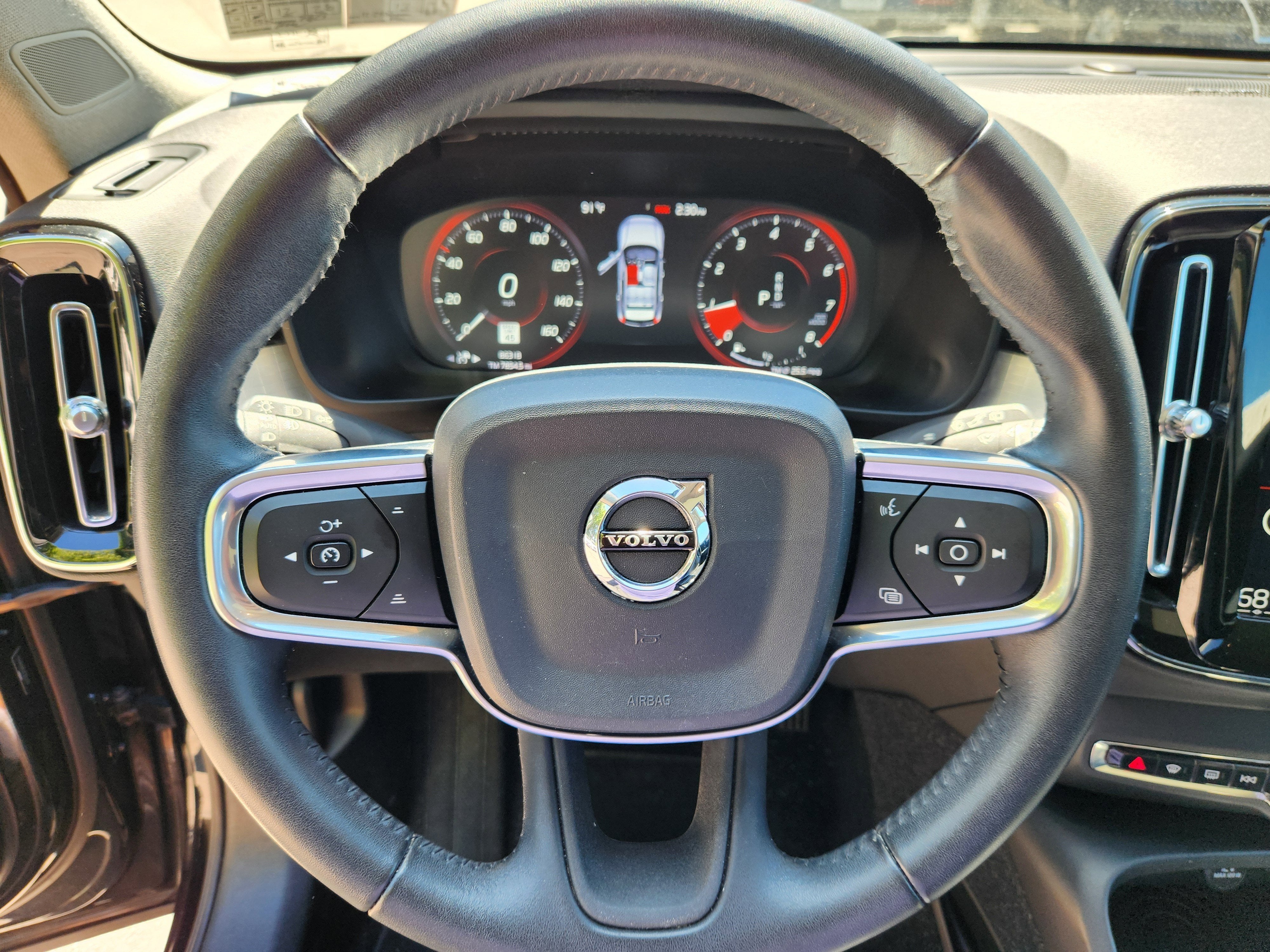 2019 Volvo XC40 Momentum
