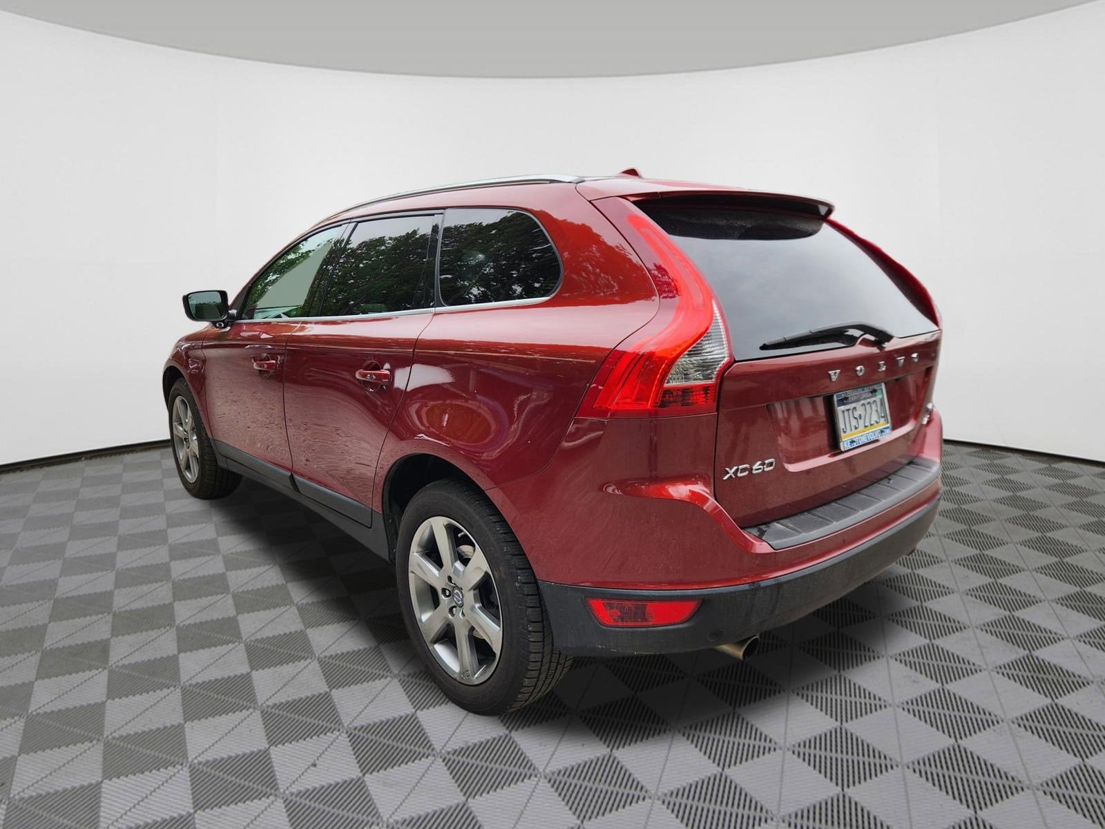 2013 Volvo XC60 T6 Platinum AWD