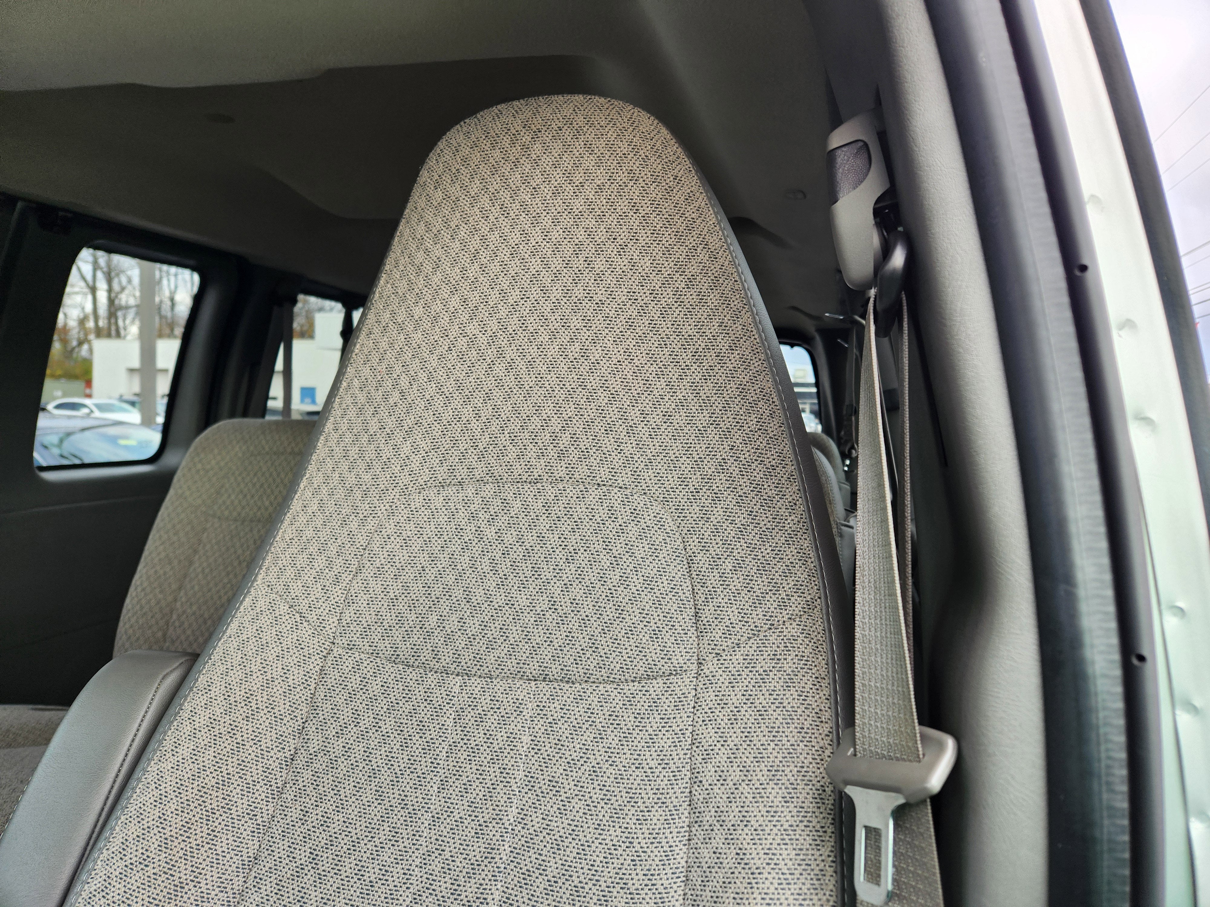 2014 GMC Savana Passenger LT