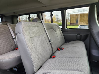 2014 GMC Savana Passenger LT