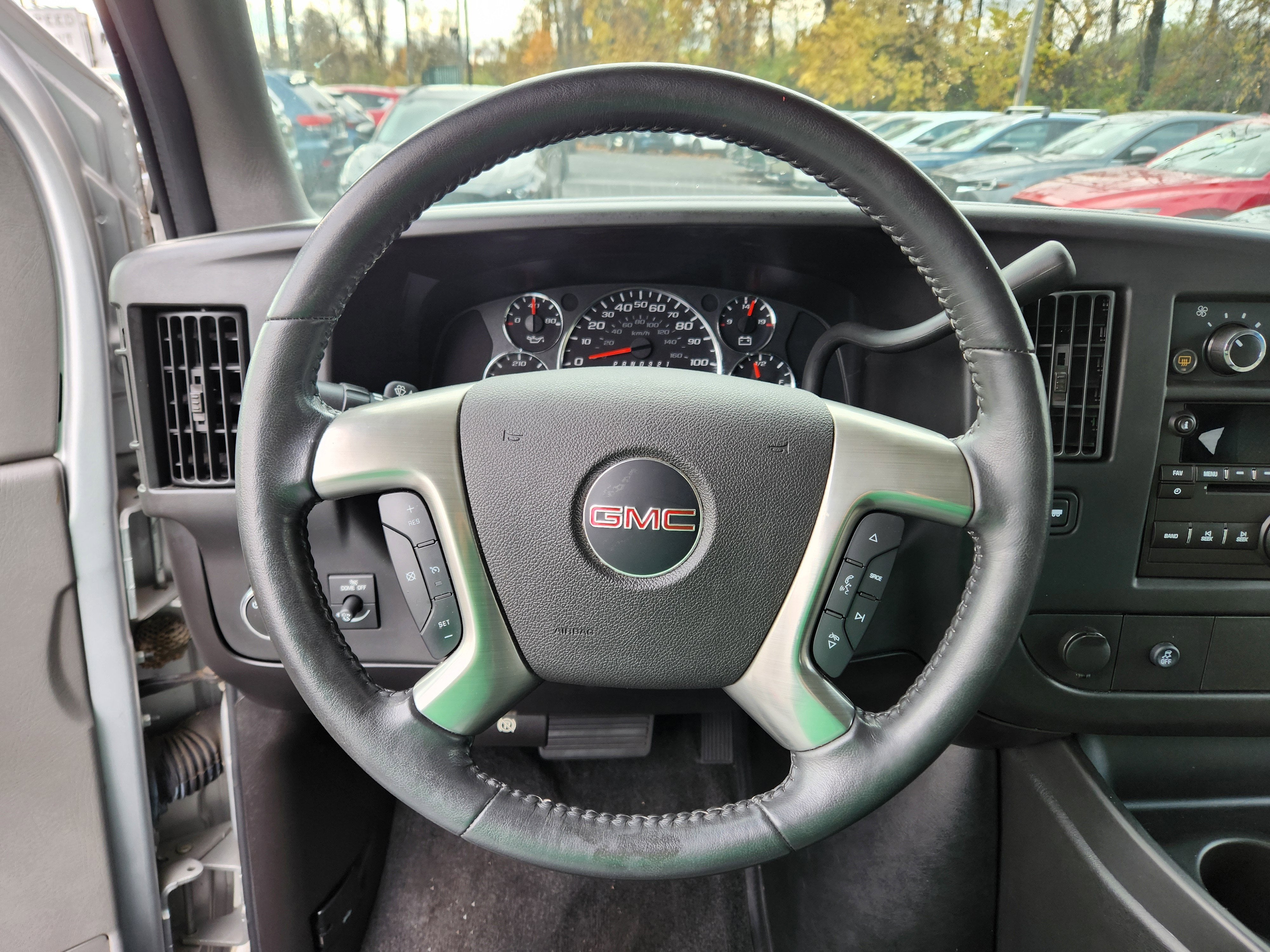 2014 GMC Savana Passenger LT