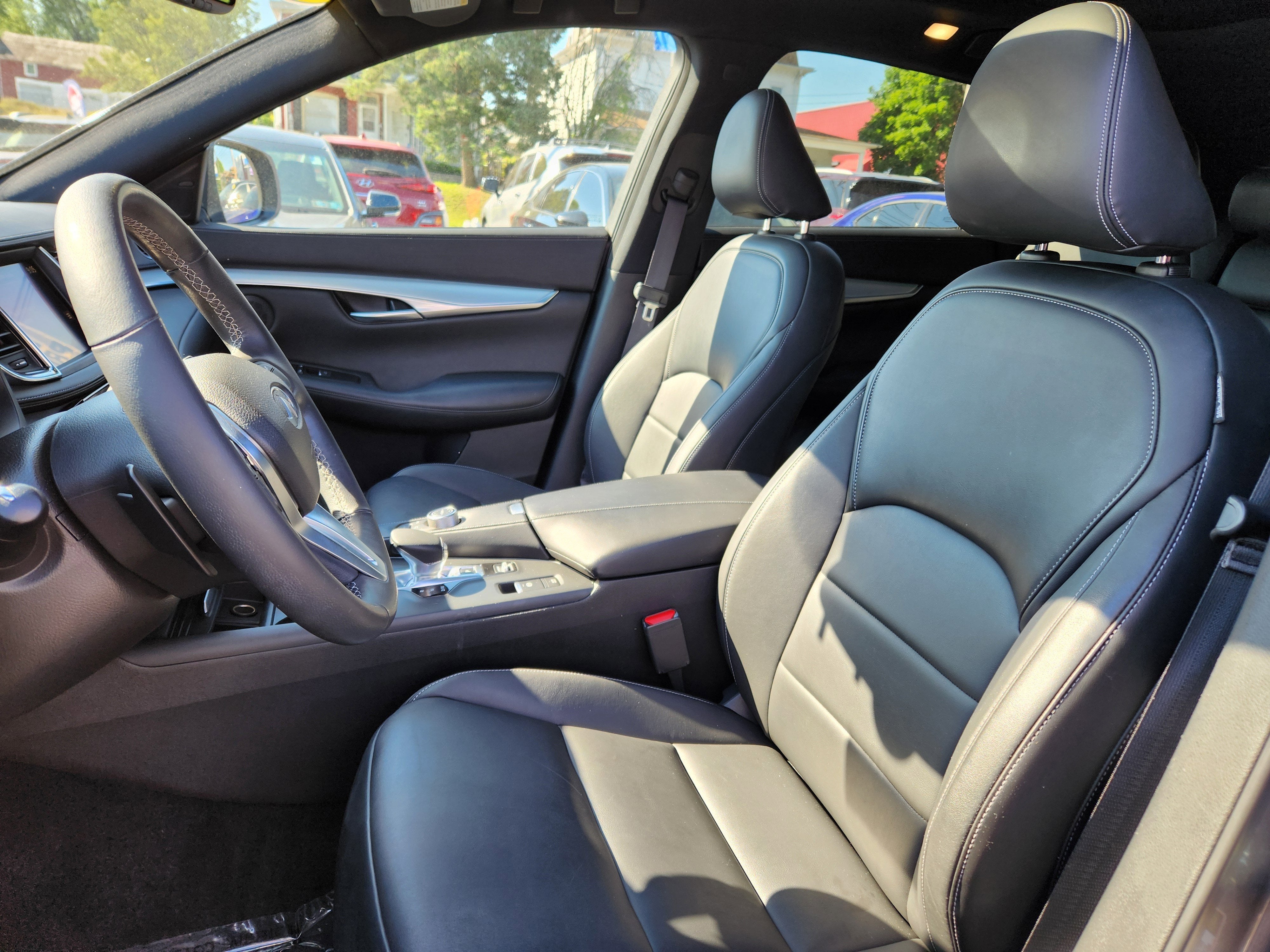 2021 INFINITI QX50 LUXE