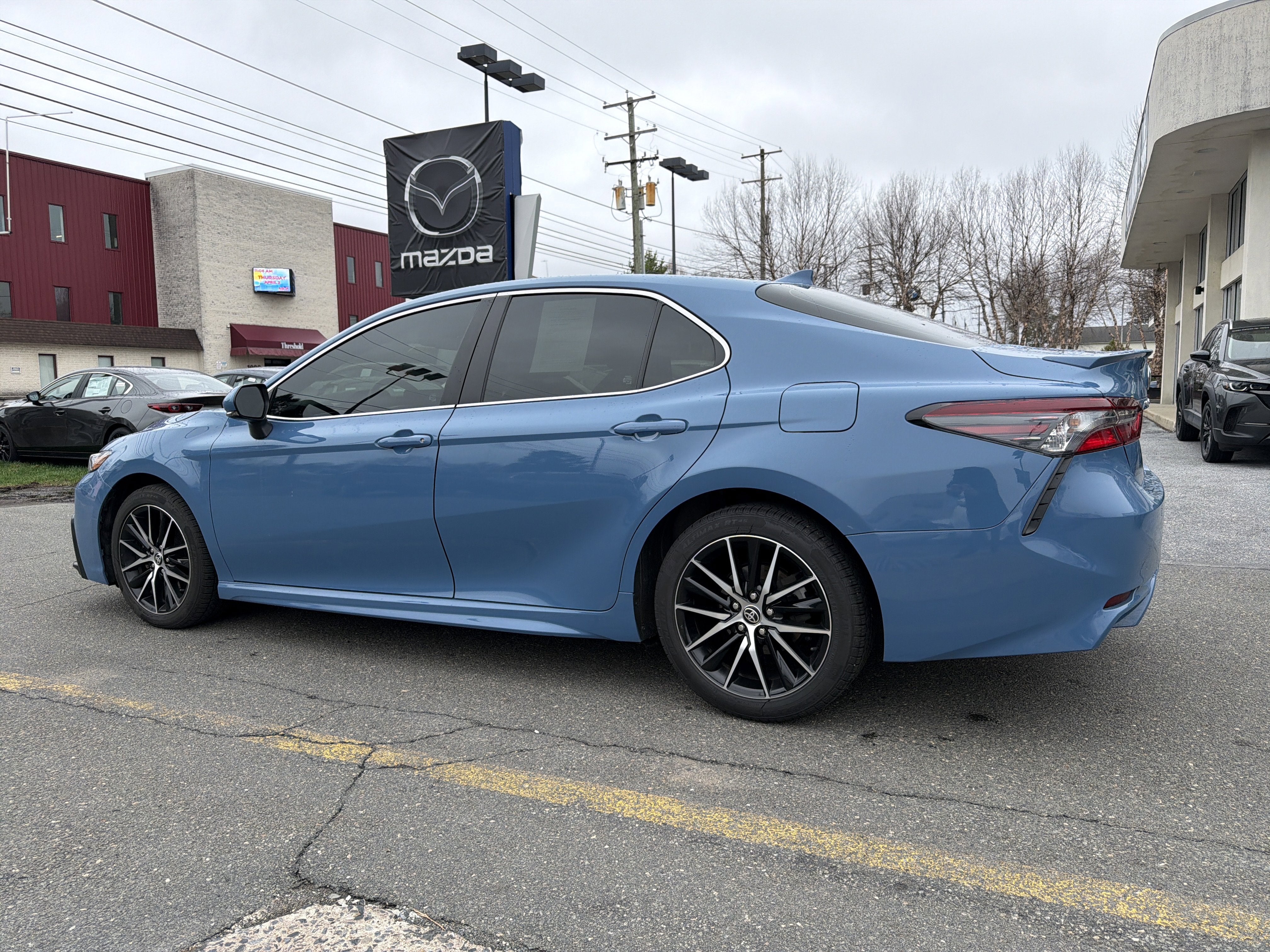 2024 Toyota Camry SE