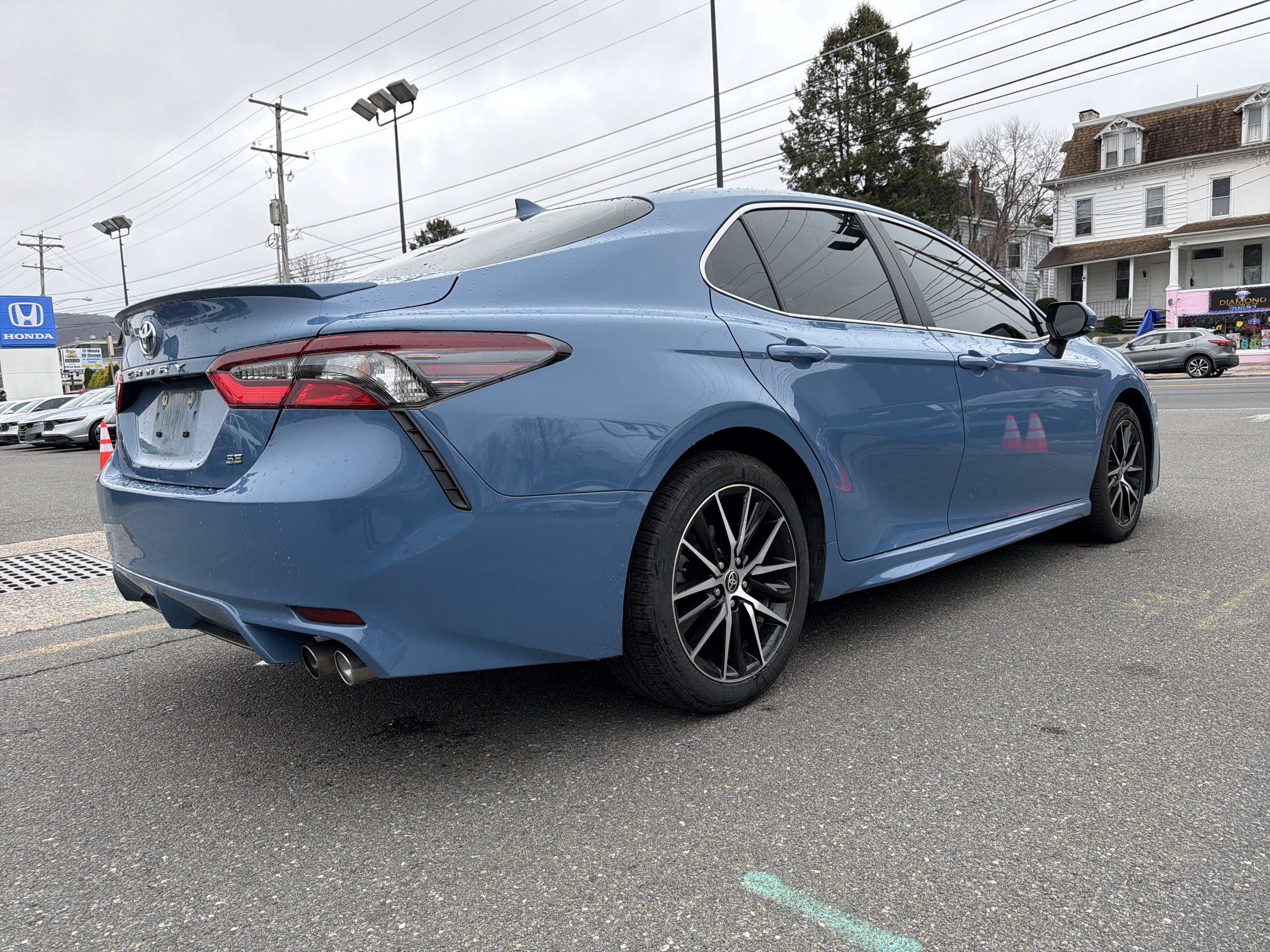 2024 Toyota Camry SE