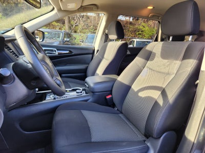 2019 Nissan Pathfinder SV