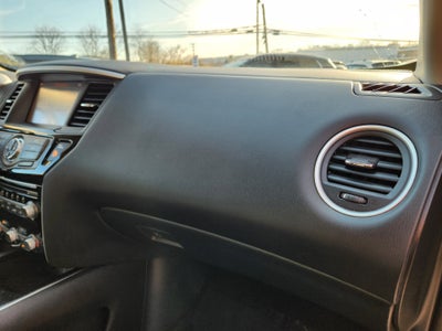 2019 Nissan Pathfinder SV