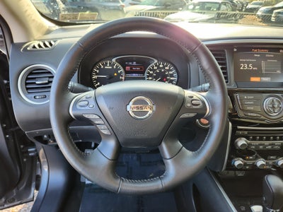 2019 Nissan Pathfinder SV