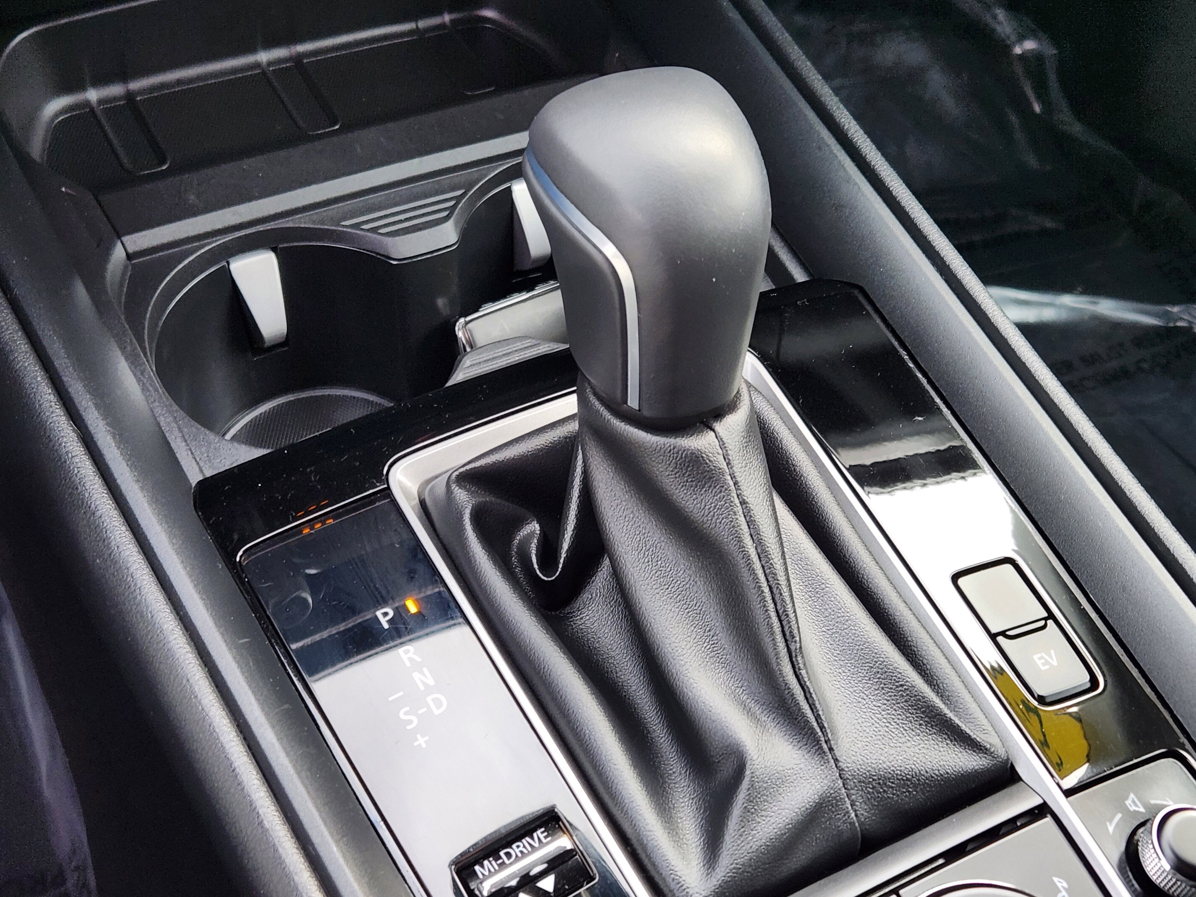 2025 Mazda Mazda CX-50 Hybrid Premium Package