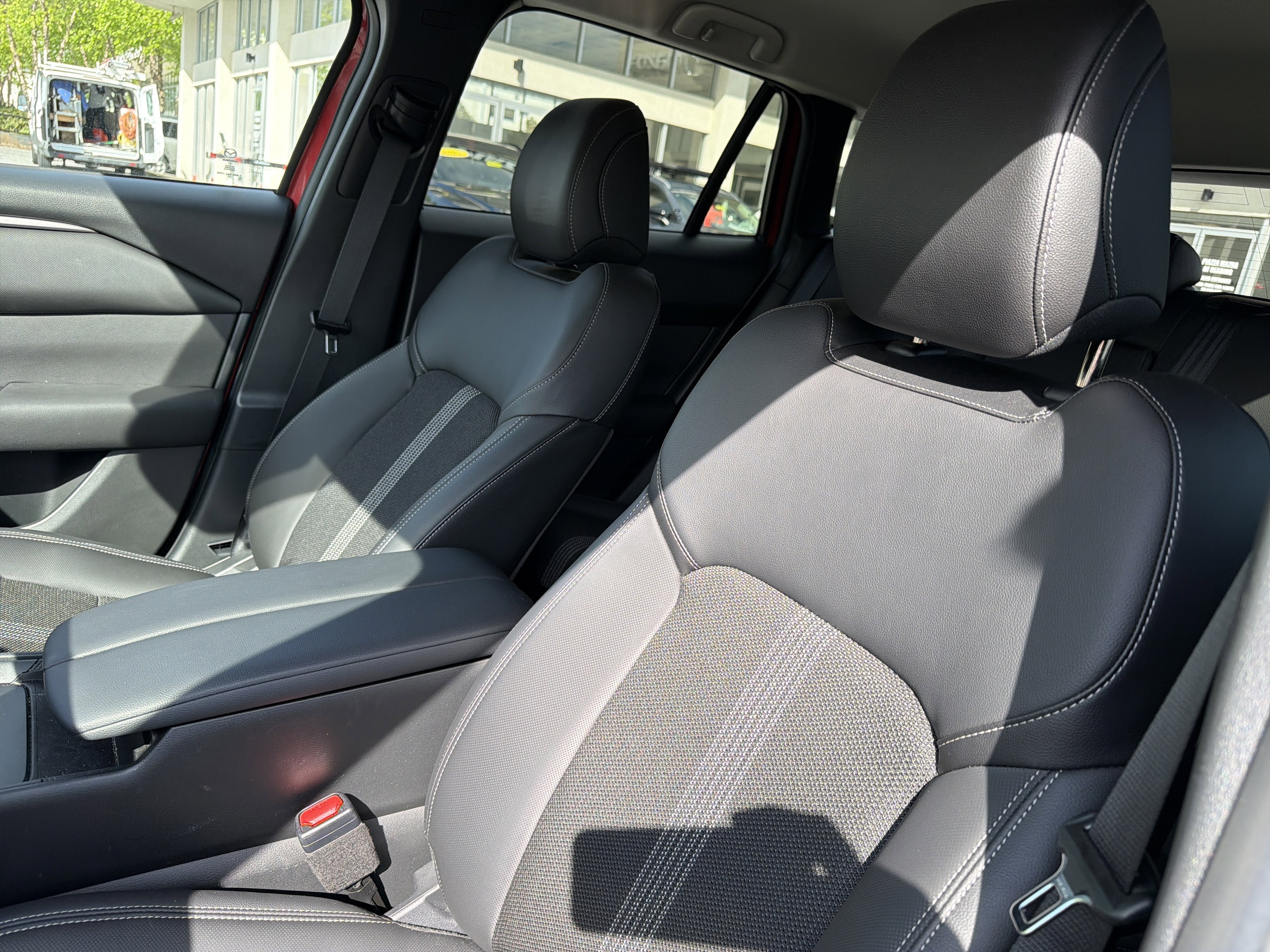 2025 Mazda Mazda CX-50 2.5 S Select Package