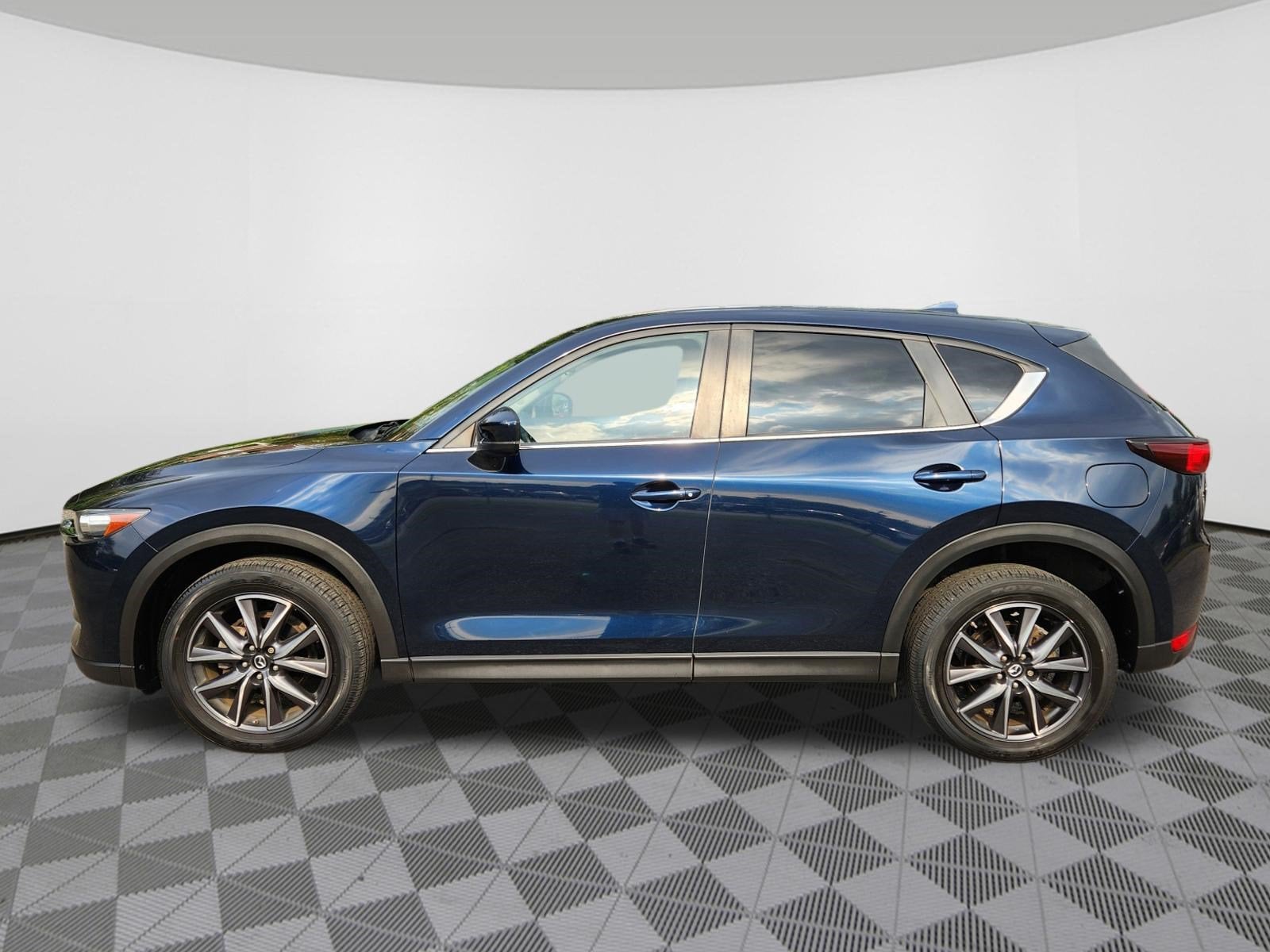 2018 Mazda Mazda CX-5 Touring