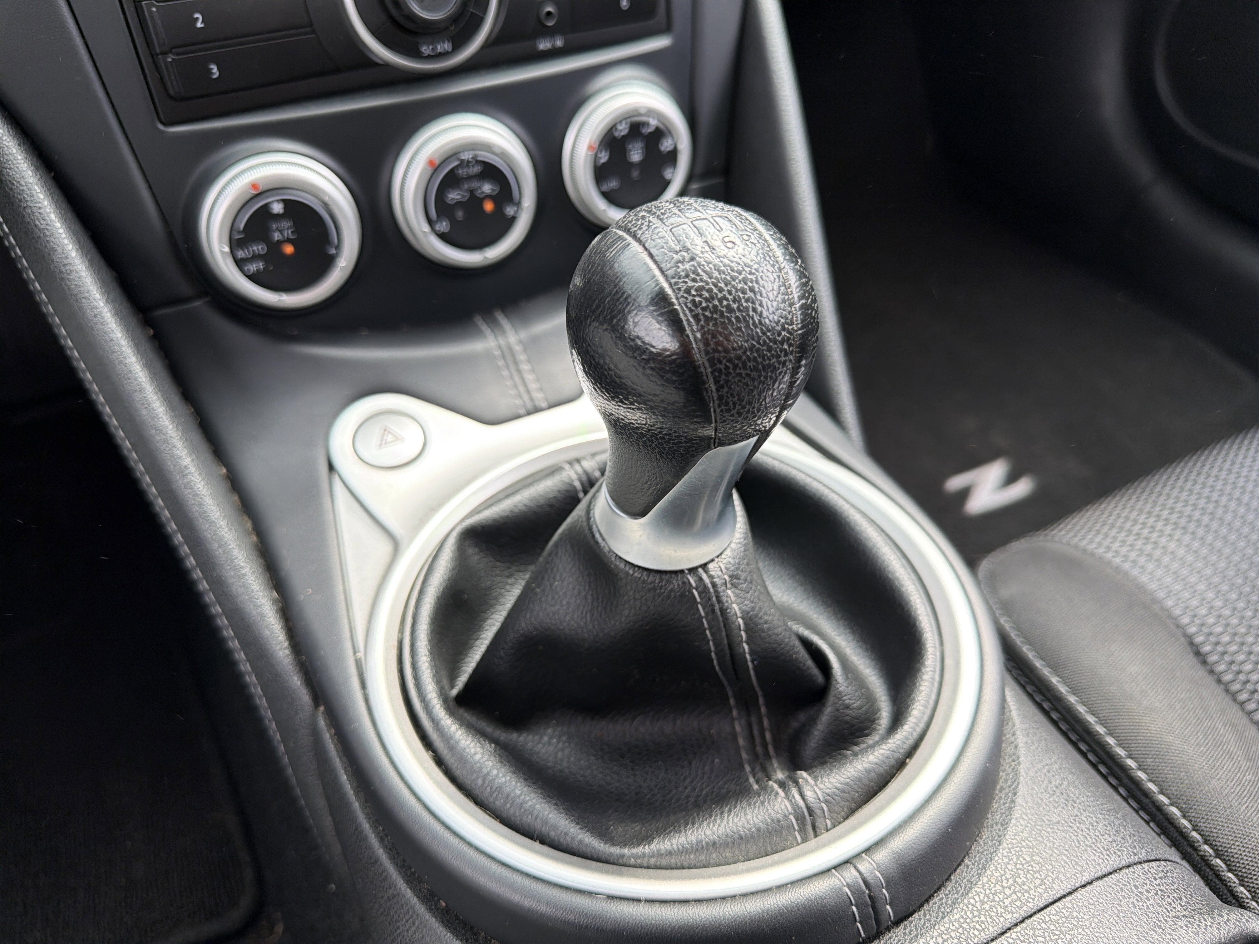 2012 Nissan 370Z Base