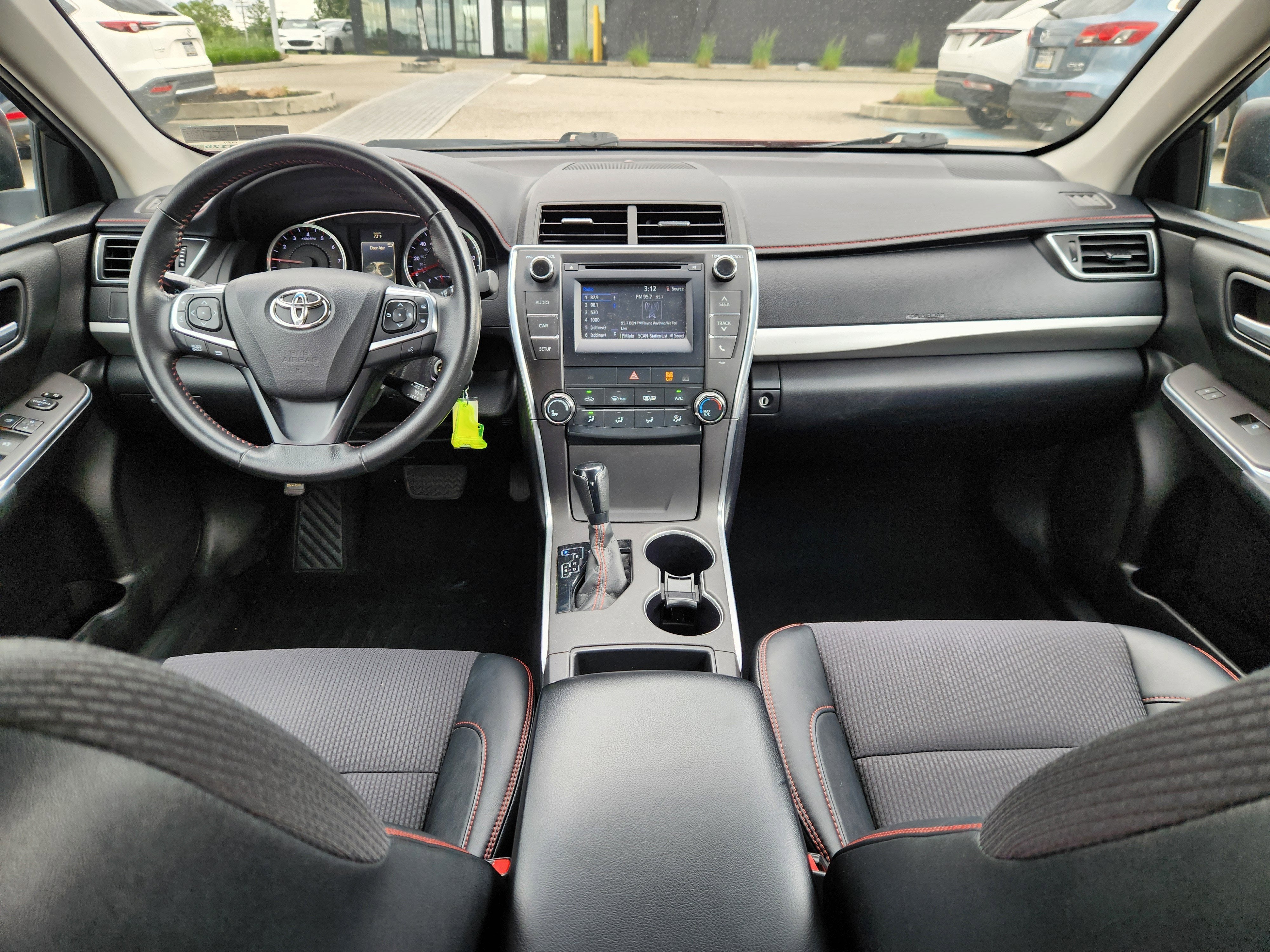 2016 Toyota Camry SE