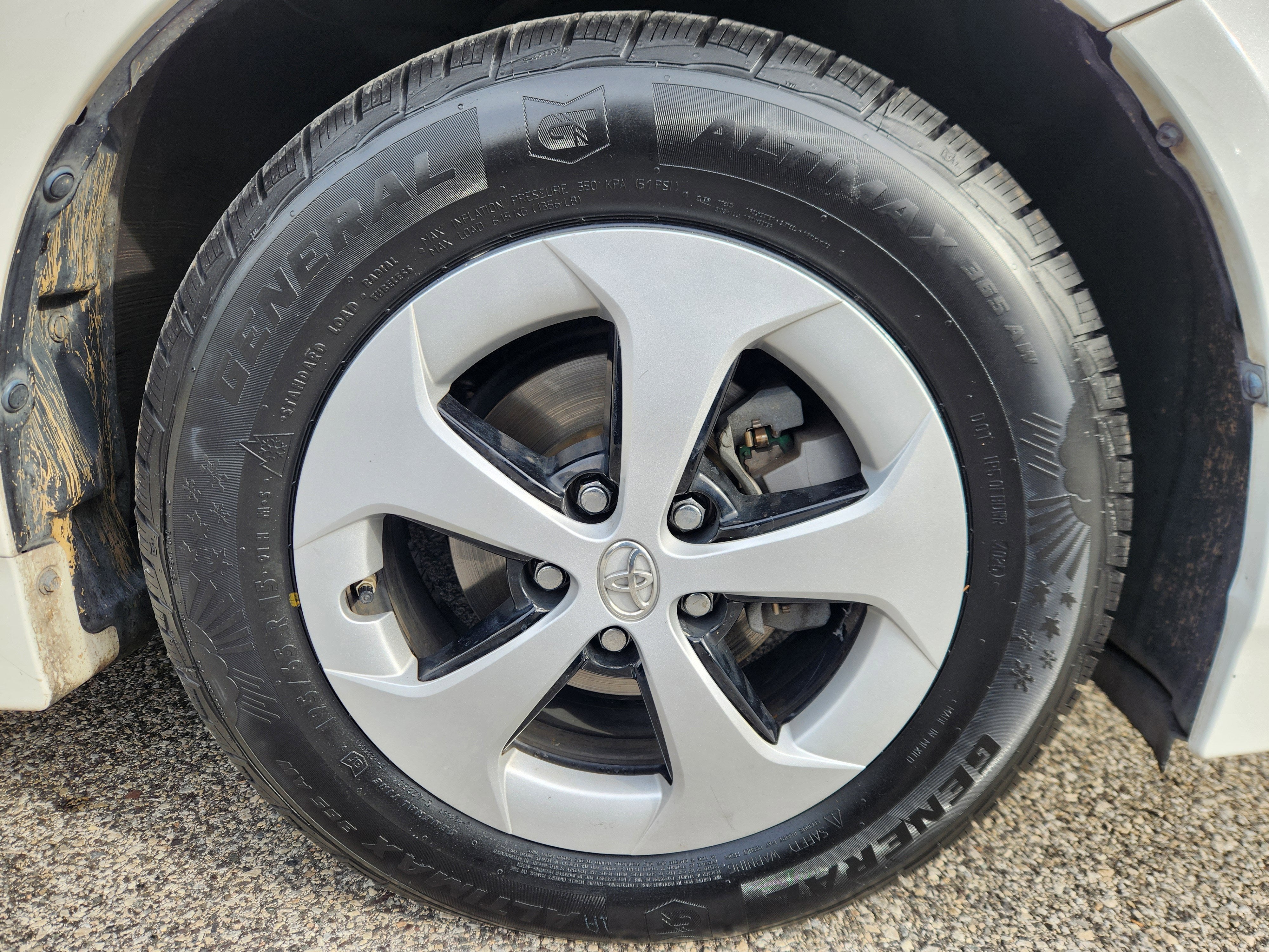 2014 Toyota Prius Two