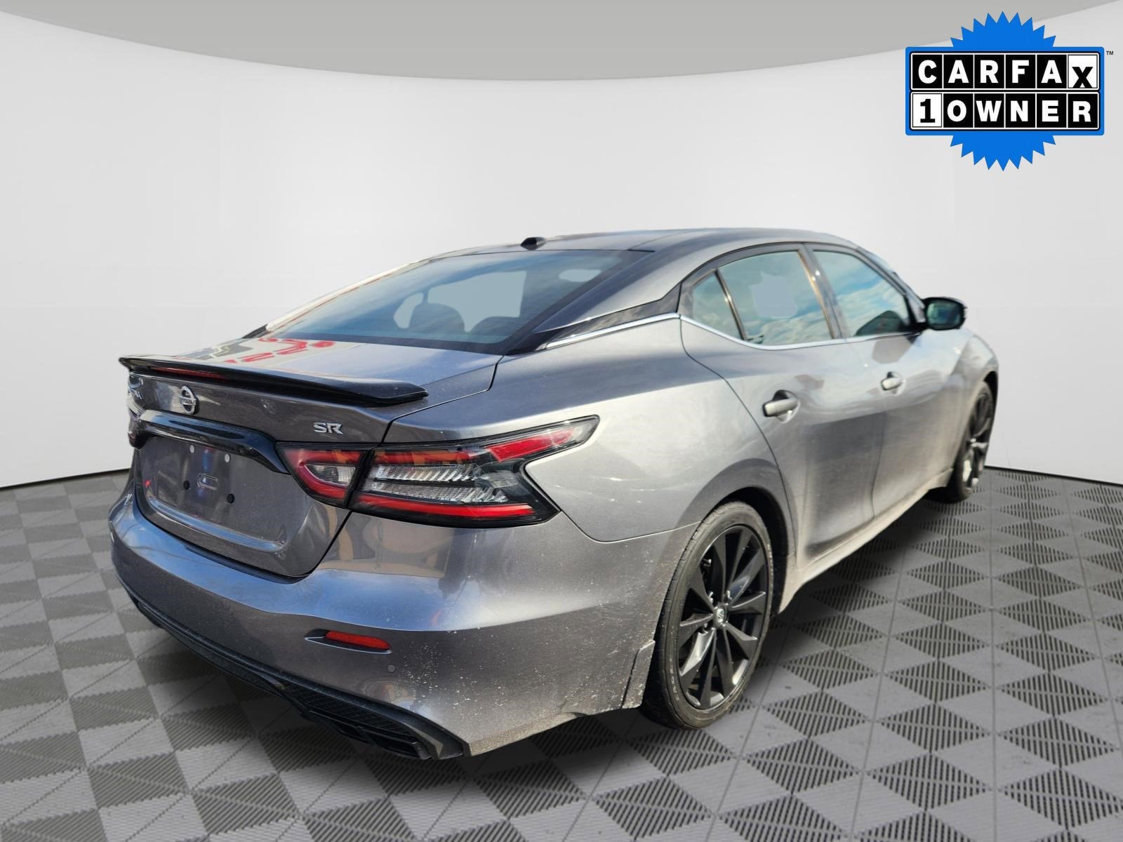 2022 Nissan Maxima SR