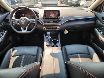 2025 Nissan Altima SR