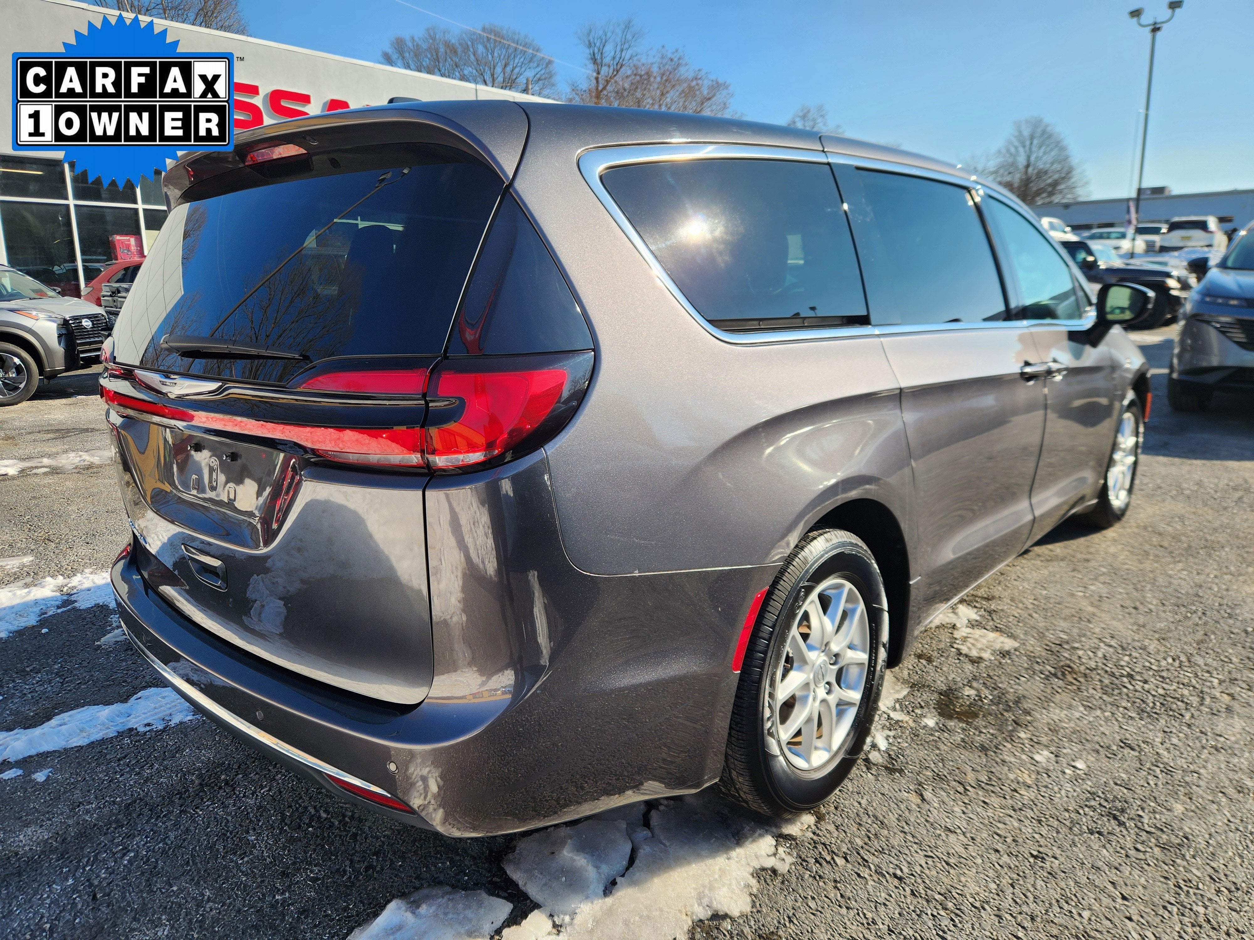 2023 Chrysler Pacifica Touring L