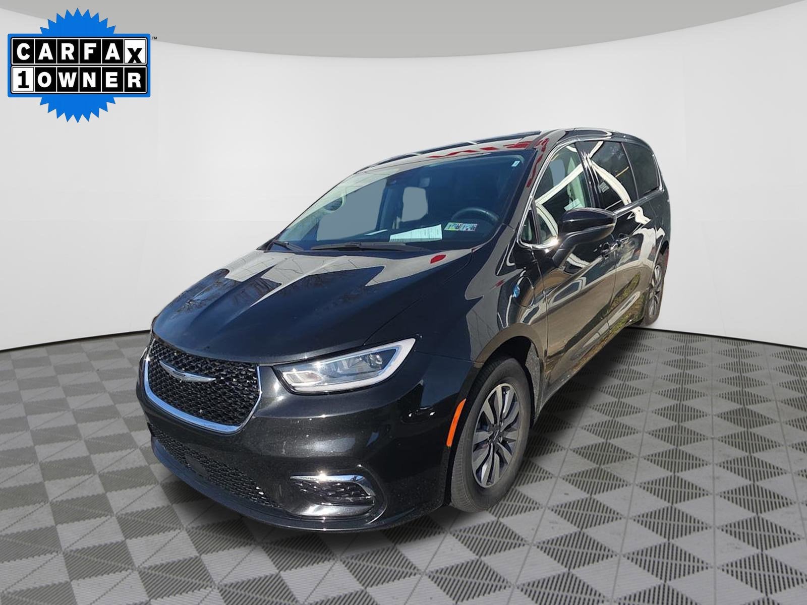 2023 Chrysler Pacifica Hybrid Touring L