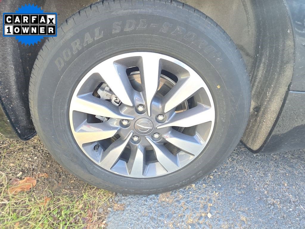 2023 Chrysler Pacifica Hybrid Touring L