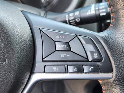 2022 Nissan Kicks SR