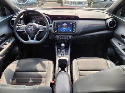2022 Nissan Kicks SR