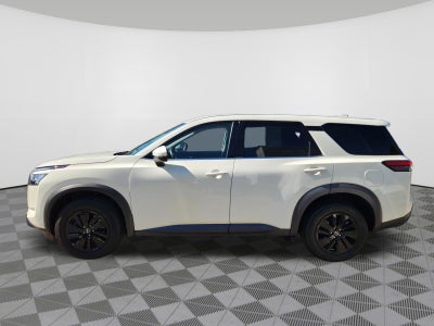 2022 Nissan Pathfinder S