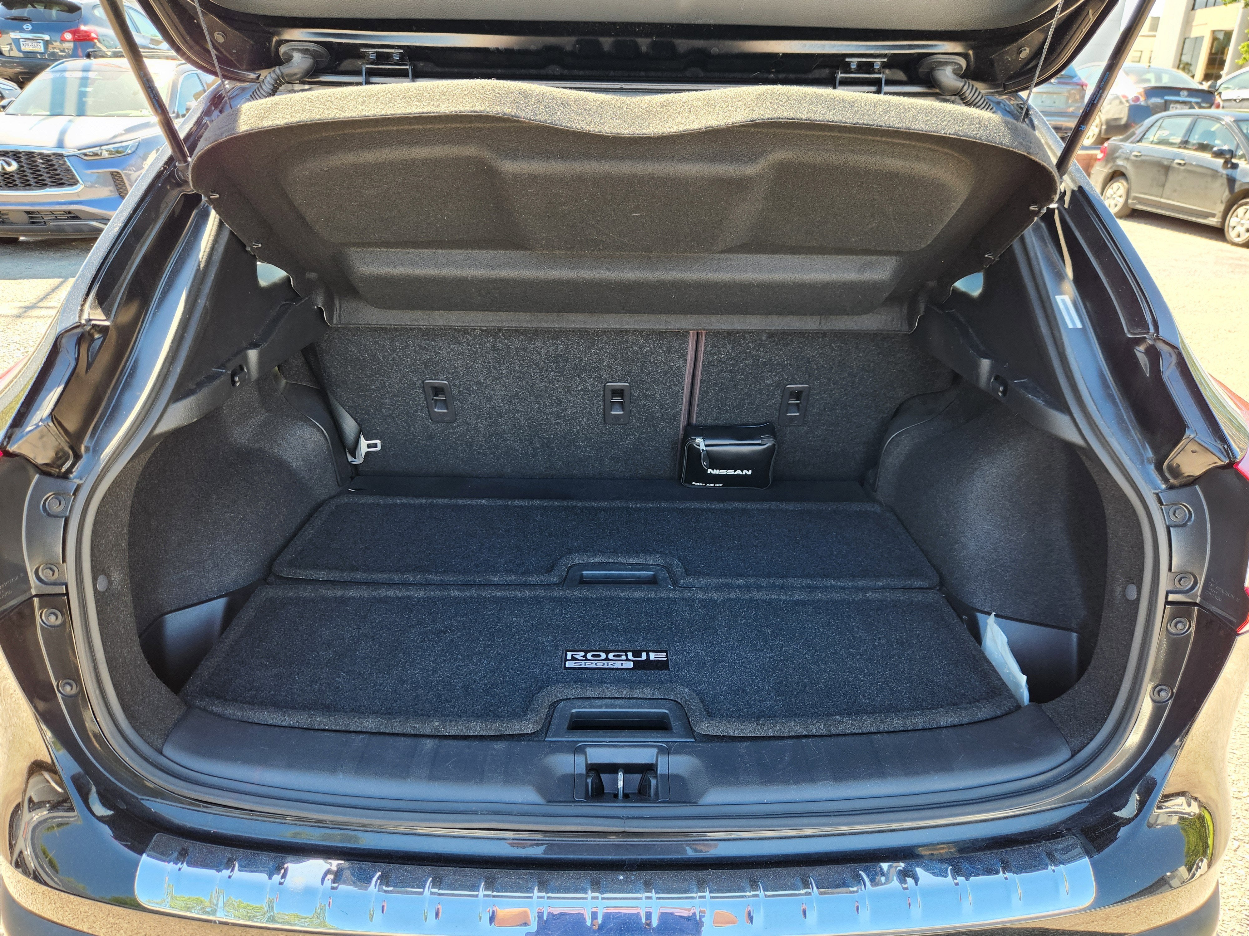 2021 Nissan Rogue Sport SV