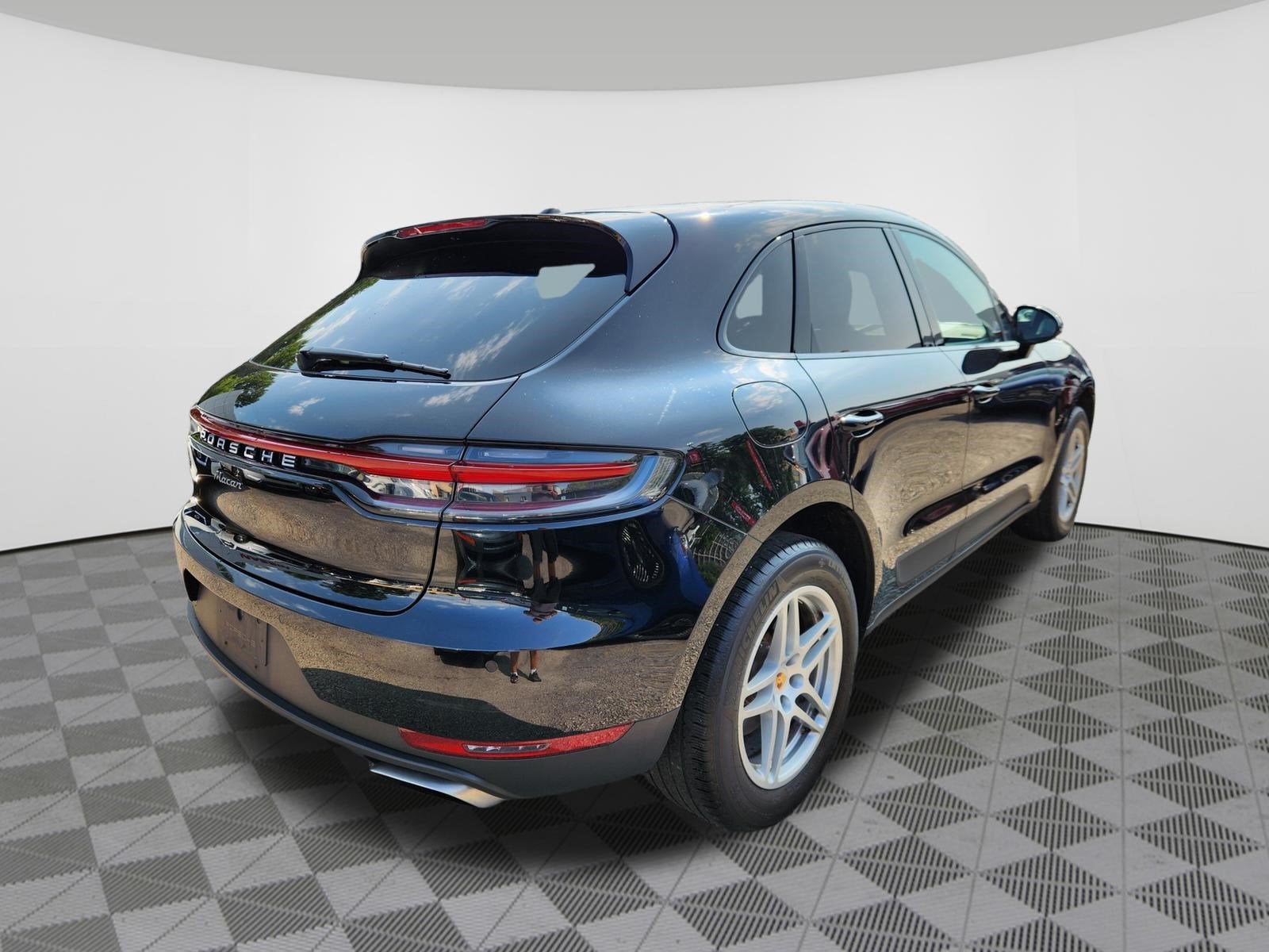 2020 Porsche Macan Base