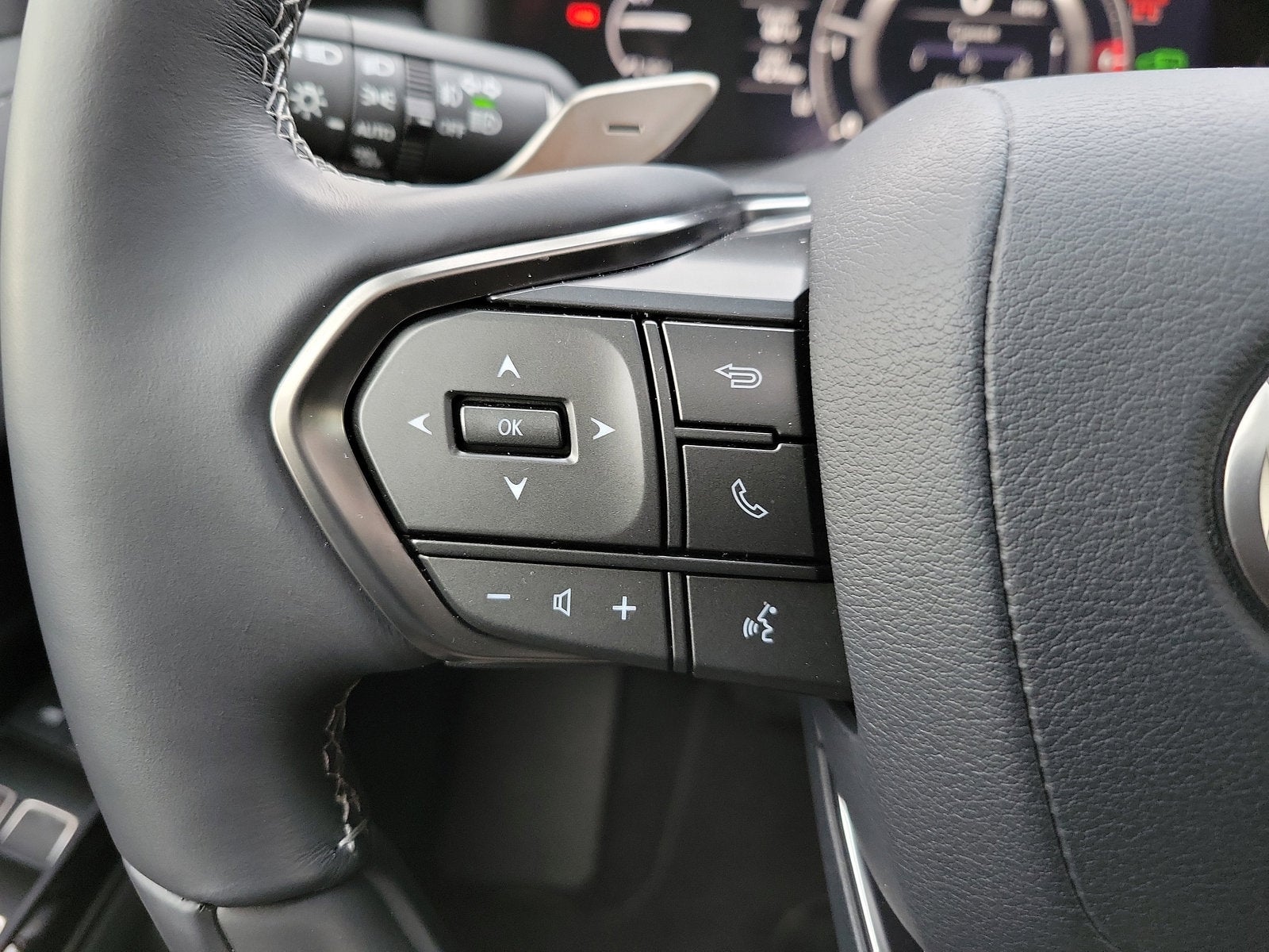 2022 Lexus LX LX 600 Luxury