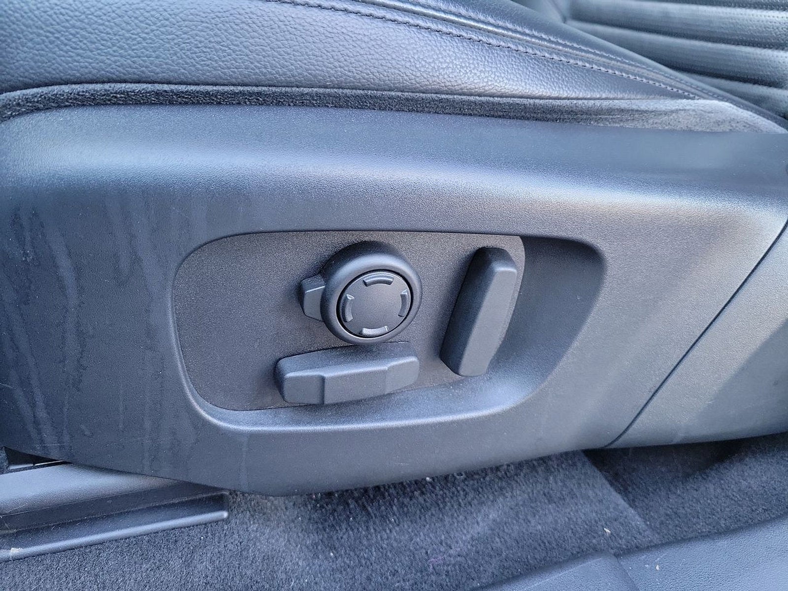 2020 Land Rover Discovery Sport SE