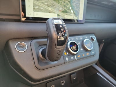 2021 Land Rover Defender X-Dynamic SE