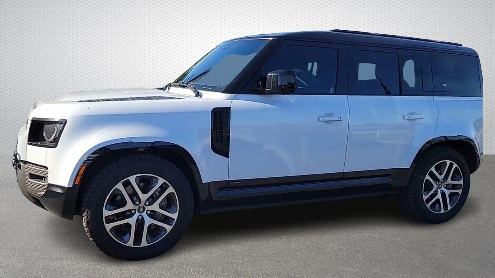 2021 Land Rover Defender X-Dynamic SE