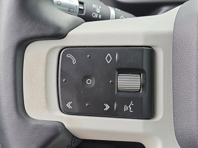 2020 Land Rover Defender SE