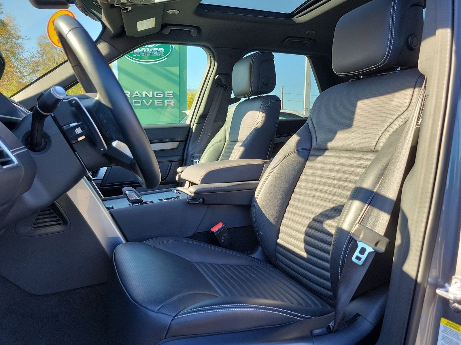 2022 Land Rover Discovery S R-Dynamic