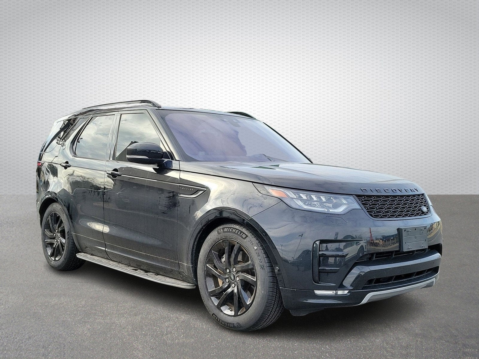 2020 Land Rover Discovery Landmark Edition