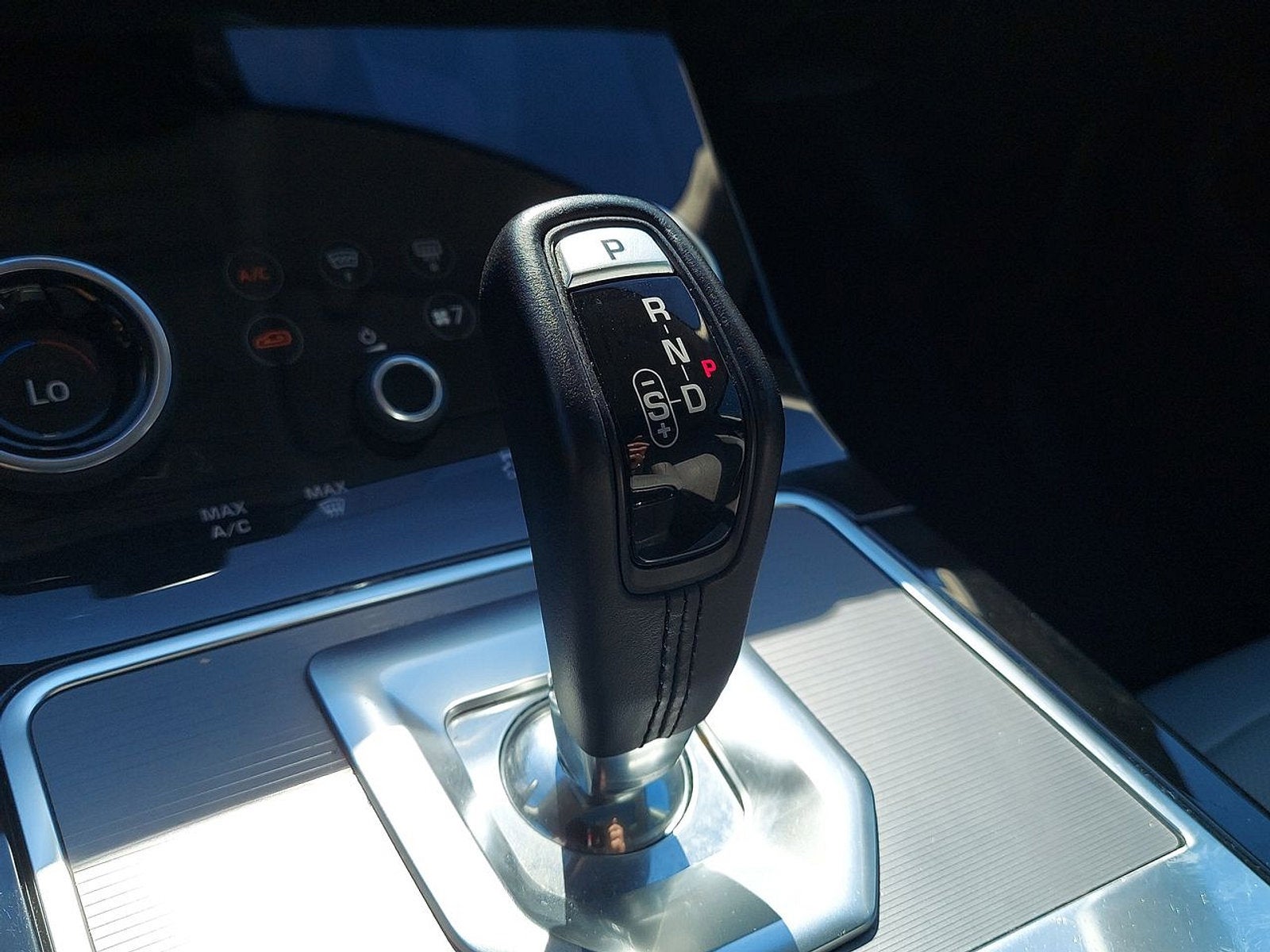 2020 Land Rover Range Rover Evoque SE