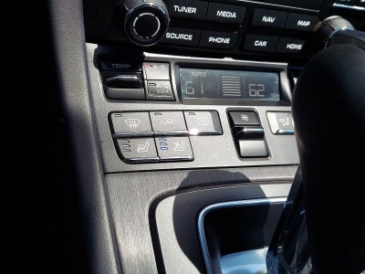 2019 Porsche 911 Carrera GTS