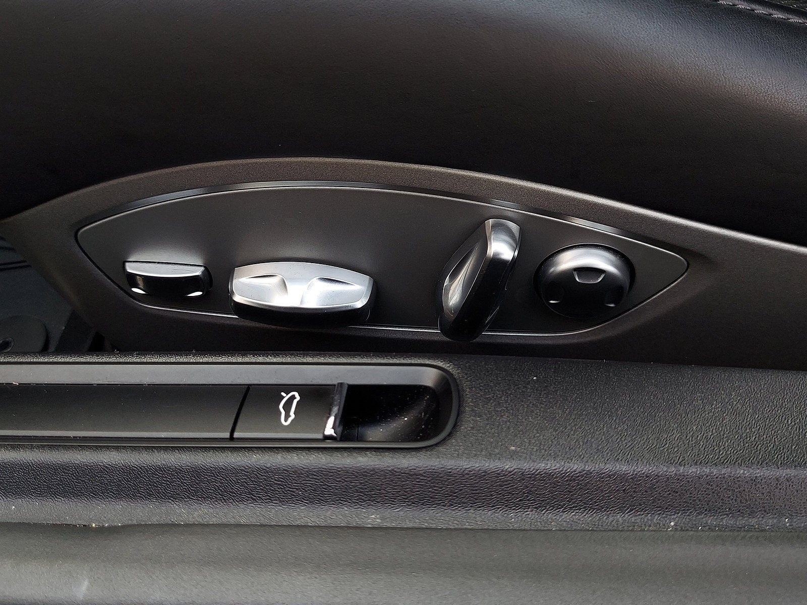 2019 Porsche 911 Carrera GTS