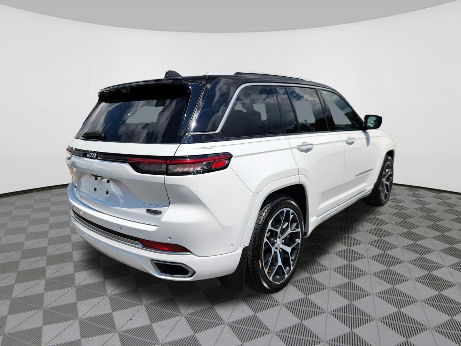 2024 Jeep Grand Cherokee Summit Reserve