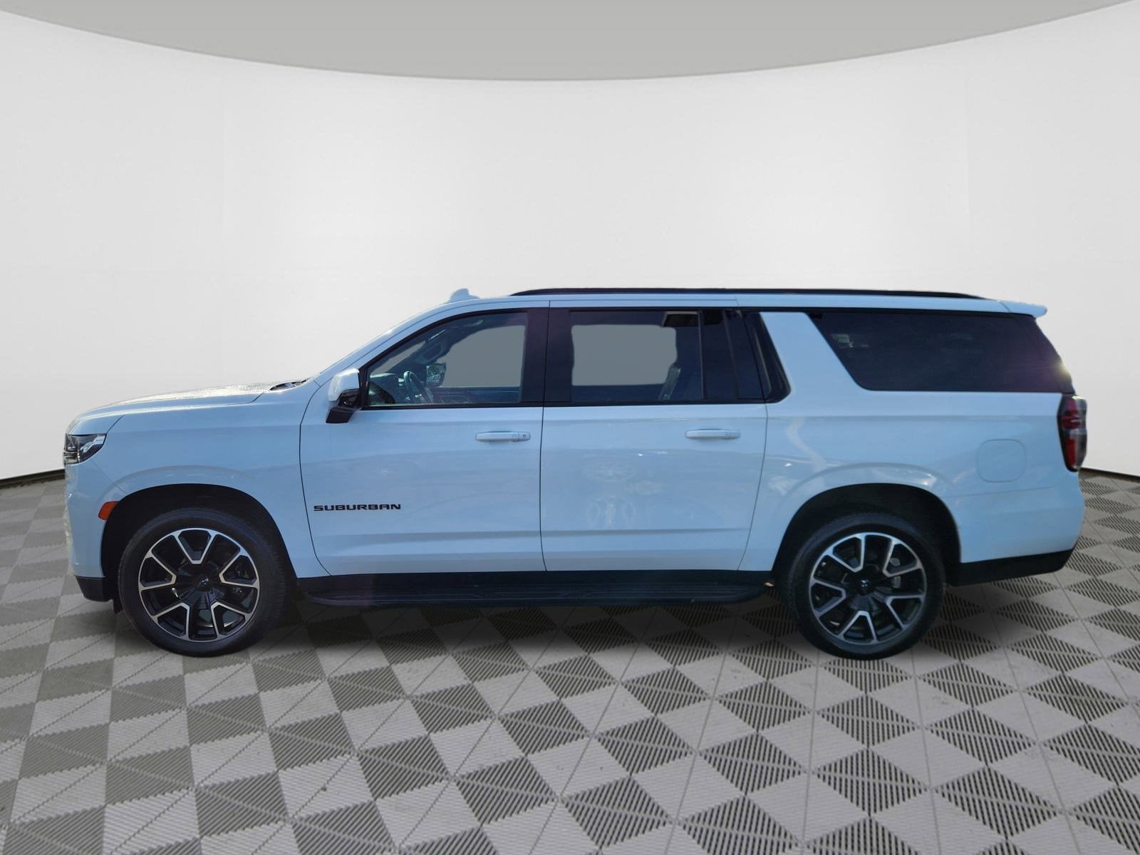 2021 Chevrolet Suburban RST