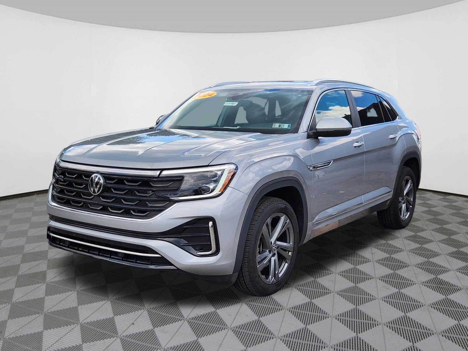 2024 Volkswagen Atlas Cross Sport 2.0T SEL R-Line