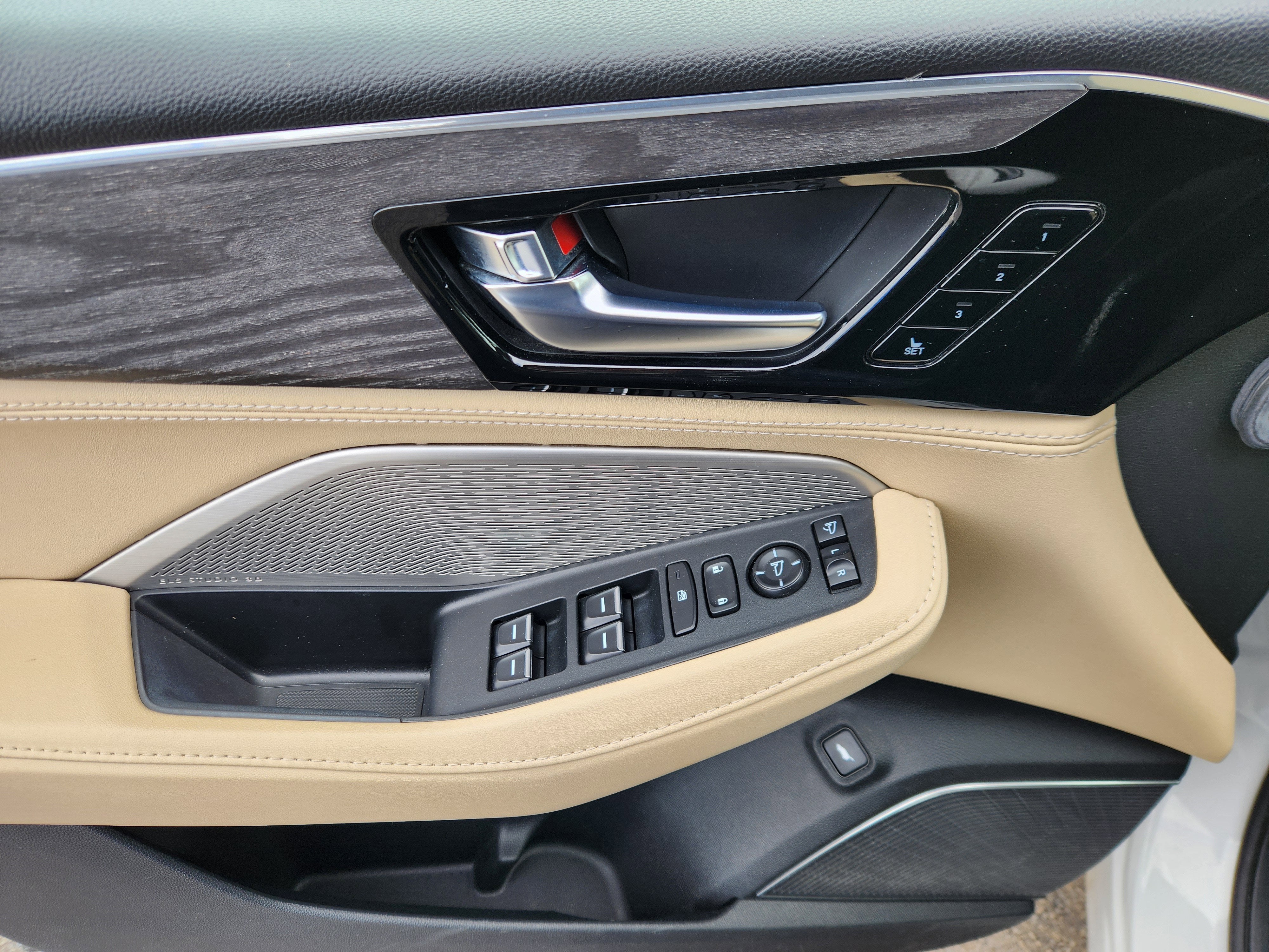 2023 Acura MDX Advance