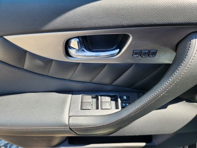 2014 INFINITI QX70 Base