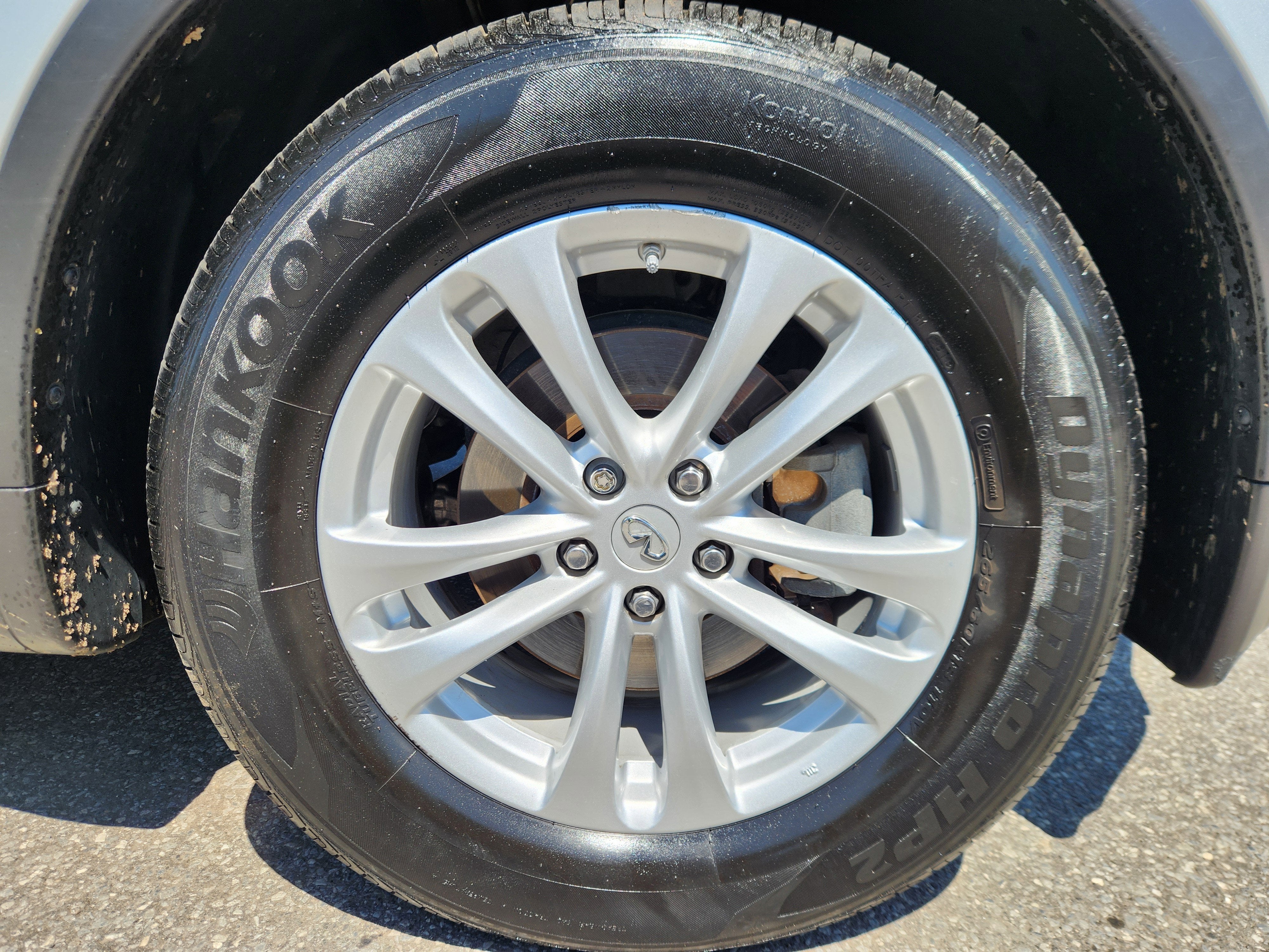 2014 INFINITI QX70 Base