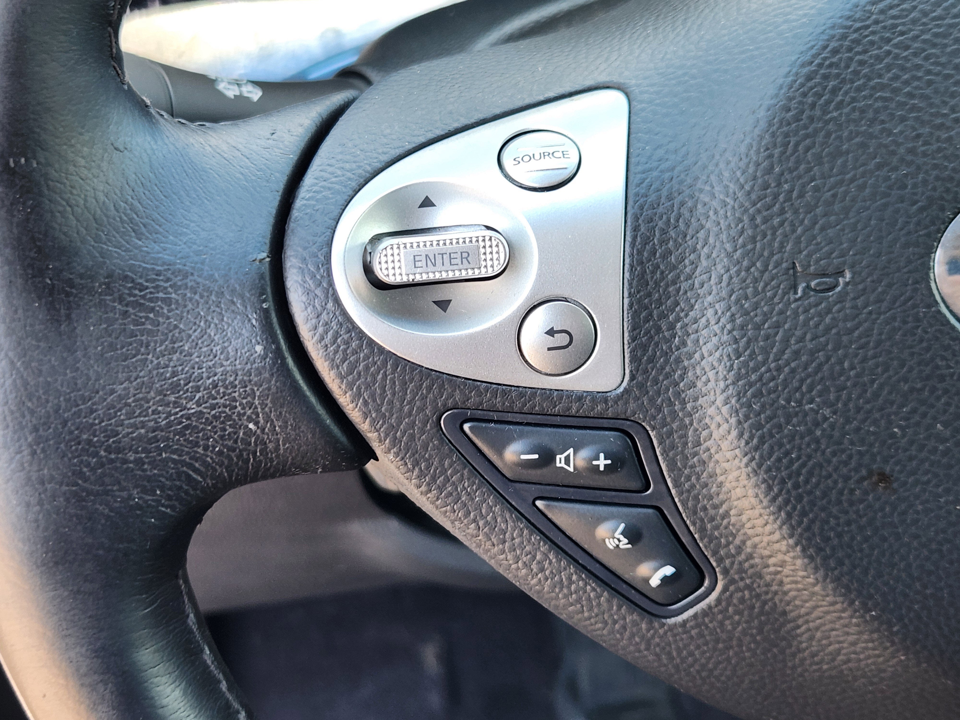 2014 INFINITI QX70 Base