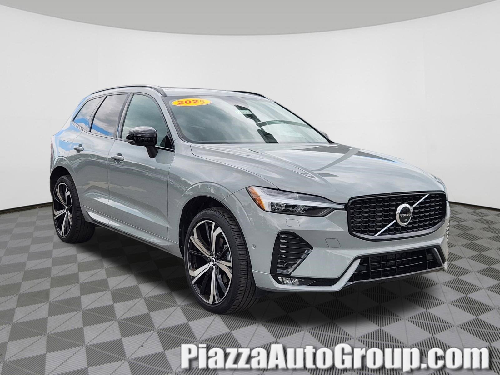 2025 Volvo XC60 B5 Ultra