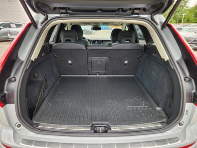 2025 Volvo XC60 B5 Ultra